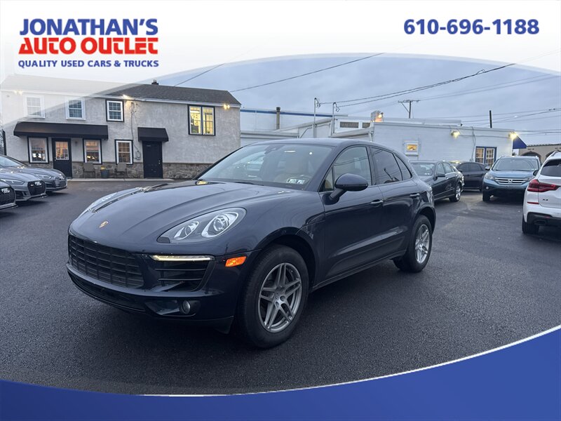 2017 Porsche Macan Base's photo