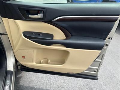 2015 Toyota Highlander Limited   - Photo 17 - West Chester, PA 19382