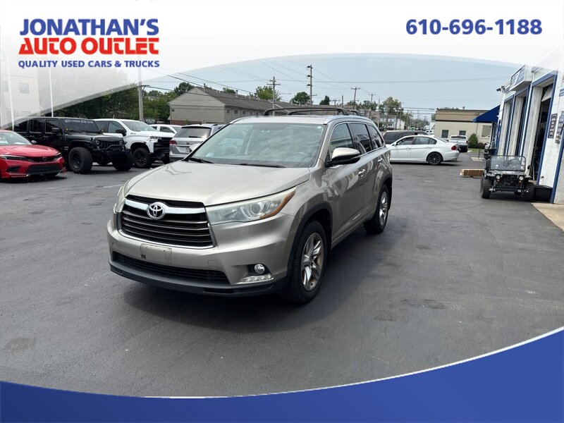 2015 Toyota Highlander Limited - Photo 1 - West Chester, PA 19382
