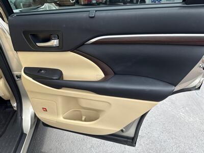 2015 Toyota Highlander Limited   - Photo 15 - West Chester, PA 19382