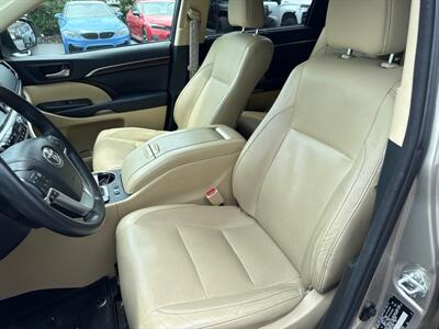 2015 Toyota Highlander Limited   - Photo 10 - West Chester, PA 19382