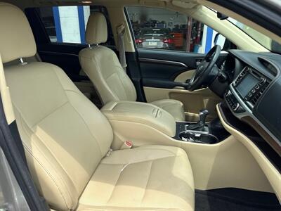 2015 Toyota Highlander Limited   - Photo 18 - West Chester, PA 19382