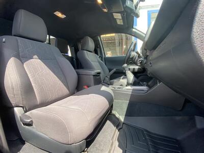 2016 Toyota Tacoma SR5 V6   - Photo 12 - West Chester, PA 19382