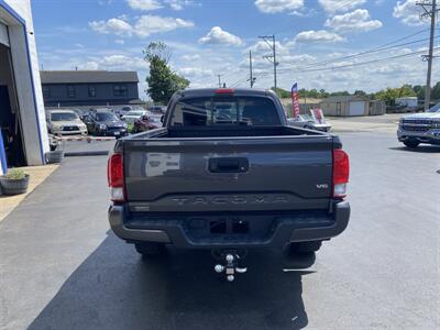 2016 Toyota Tacoma SR5 V6   - Photo 6 - West Chester, PA 19382