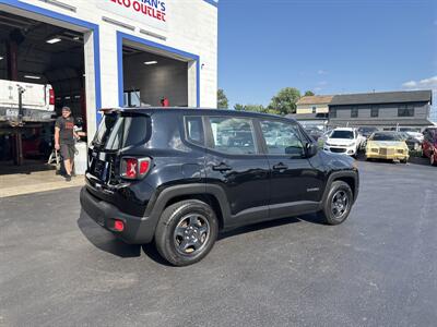 2017 Jeep Renegade Sport   - Photo 7 - West Chester, PA 19382