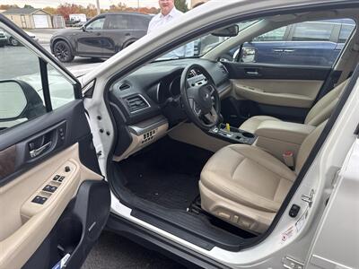 2015 Subaru Outback 2.5i Limited   - Photo 9 - West Chester, PA 19382