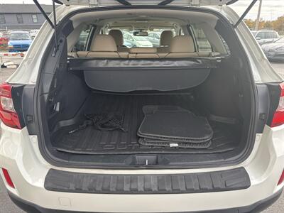 2015 Subaru Outback 2.5i Limited   - Photo 13 - West Chester, PA 19382