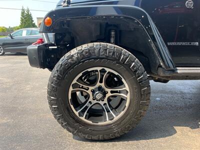 2015 Jeep Wrangler Rubicon   - Photo 12 - West Chester, PA 19382