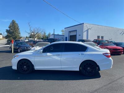 2017 Honda Accord EX w/Honda Sensing   - Photo 8 - West Chester, PA 19382