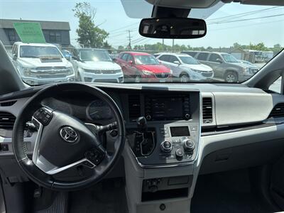 2018 Toyota Sienna XLE 7-Passenger   - Photo 11 - West Chester, PA 19382