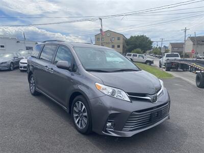 2018 Toyota Sienna XLE 7-Passenger   - Photo 2 - West Chester, PA 19382