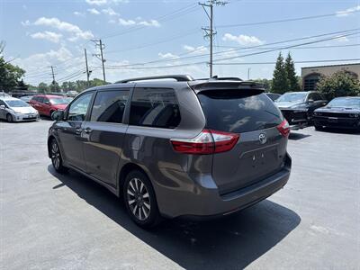 2018 Toyota Sienna XLE 7-Passenger   - Photo 16 - West Chester, PA 19382