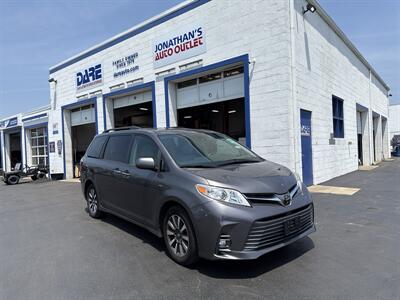 2018 Toyota Sienna XLE 7-Passenger   - Photo 8 - West Chester, PA 19382
