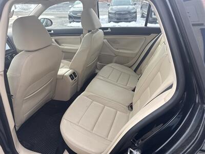 2013 Volkswagen Jetta SportWagen TDI   - Photo 10 - West Chester, PA 19382