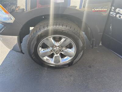 2017 RAM 1500 SLT   - Photo 15 - West Chester, PA 19382