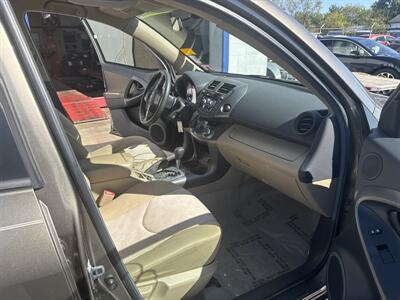 2011 Toyota RAV4   - Photo 10 - West Chester, PA 19382