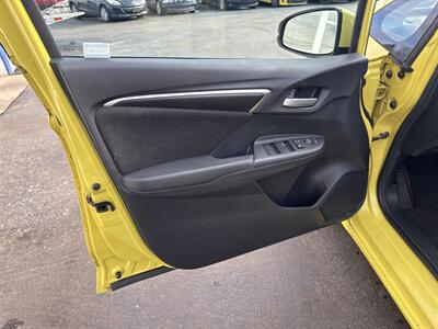 2015 Honda Fit EX   - Photo 7 - West Chester, PA 19382