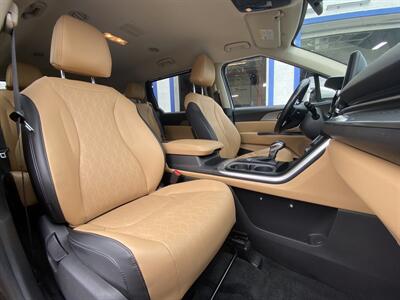 2022 Kia Carnival LX   - Photo 17 - West Chester, PA 19382