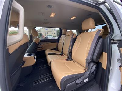 2022 Kia Carnival LX   - Photo 11 - West Chester, PA 19382