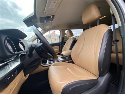 2022 Kia Carnival LX   - Photo 9 - West Chester, PA 19382