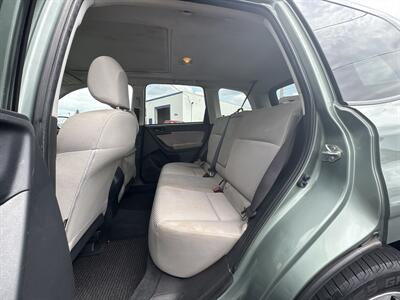 2015 Subaru Forester 2.5i Premium   - Photo 10 - West Chester, PA 19382