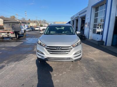 2018 Hyundai TUCSON SE   - Photo 2 - West Chester, PA 19382