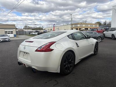 2017 Nissan 370Z - Photo 5 - West Chester, PA 19382