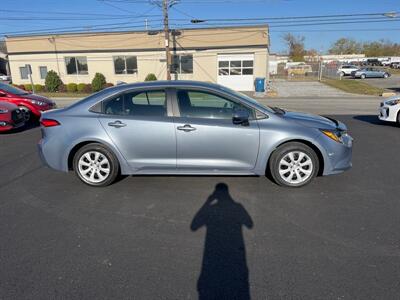 2022 Toyota Corolla LE   - Photo 5 - West Chester, PA 19382