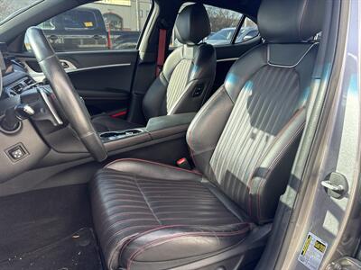 2022 Genesis G70 3.3T Standard   - Photo 8 - West Chester, PA 19382