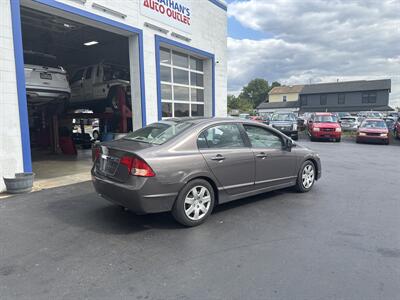 2011 Honda Civic LX   - Photo 4 - West Chester, PA 19382