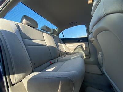 2011 Honda Civic LX   - Photo 11 - West Chester, PA 19382