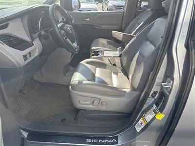 2017 Toyota Sienna XLE 8-Passenger   - Photo 23 - West Chester, PA 19382