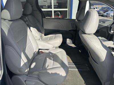 2017 Toyota Sienna XLE 8-Passenger   - Photo 27 - West Chester, PA 19382