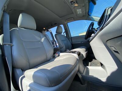 2017 Toyota Sienna XLE 8-Passenger   - Photo 14 - West Chester, PA 19382