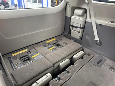 2013 Toyota Sienna XLE 8-Passenger - Photo 18 - West Chester, PA 19382