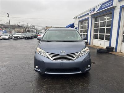 2013 Toyota Sienna XLE 8-Passenger - Photo 9 - West Chester, PA 19382