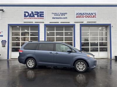 2013 Toyota Sienna XLE 8-Passenger - Photo 3 - West Chester, PA 19382