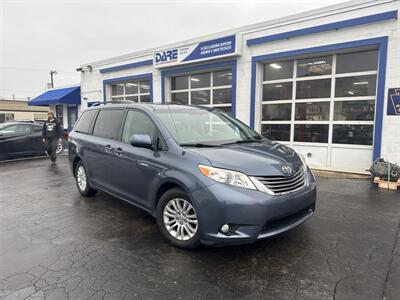 2013 Toyota Sienna XLE 8-Passenger - Photo 10 - West Chester, PA 19382