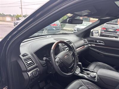 2018 Ford Explorer Platinum   - Photo 10 - West Chester, PA 19382