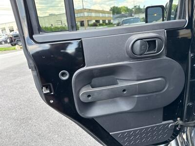 2009 Jeep Wrangler Unlimited Sahara   - Photo 13 - West Chester, PA 19382