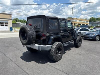 2009 Jeep Wrangler Unlimited Sahara   - Photo 4 - West Chester, PA 19382