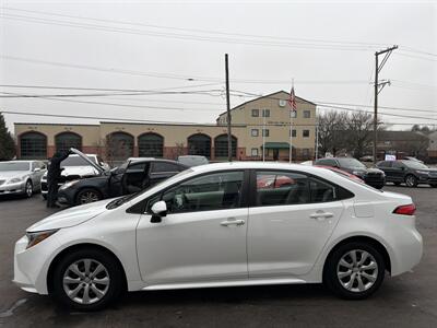 2021 Toyota Corolla LE   - Photo 8 - West Chester, PA 19382