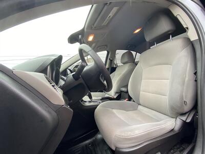 2013 Chevrolet Cruze 1LT Auto   - Photo 8 - West Chester, PA 19382