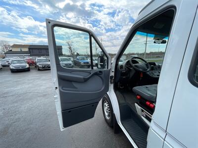 2006 Dodge Sprinter 2500   - Photo 12 - West Chester, PA 19382