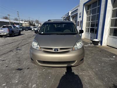 2008 Toyota Sienna CE 7-Passenger   - Photo 2 - West Chester, PA 19382