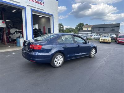 2012 Volkswagen Jetta SE PZEV   - Photo 7 - West Chester, PA 19382
