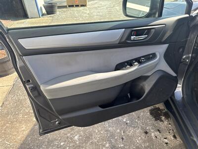 2019 Subaru Outback 2.5i Premium - Photo 8 - West Chester, PA 19382