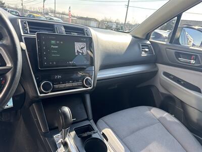 2019 Subaru Outback 2.5i Premium - Photo 12 - West Chester, PA 19382