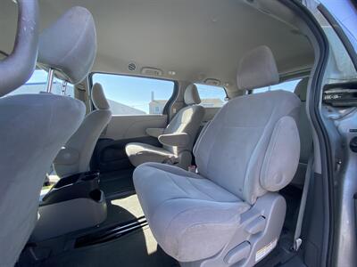 2015 Toyota Sienna L 7-Passenger   - Photo 8 - West Chester, PA 19382