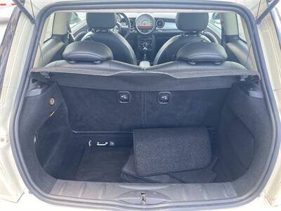 2013 MINI Hardtop Cooper   - Photo 11 - West Chester, PA 19382